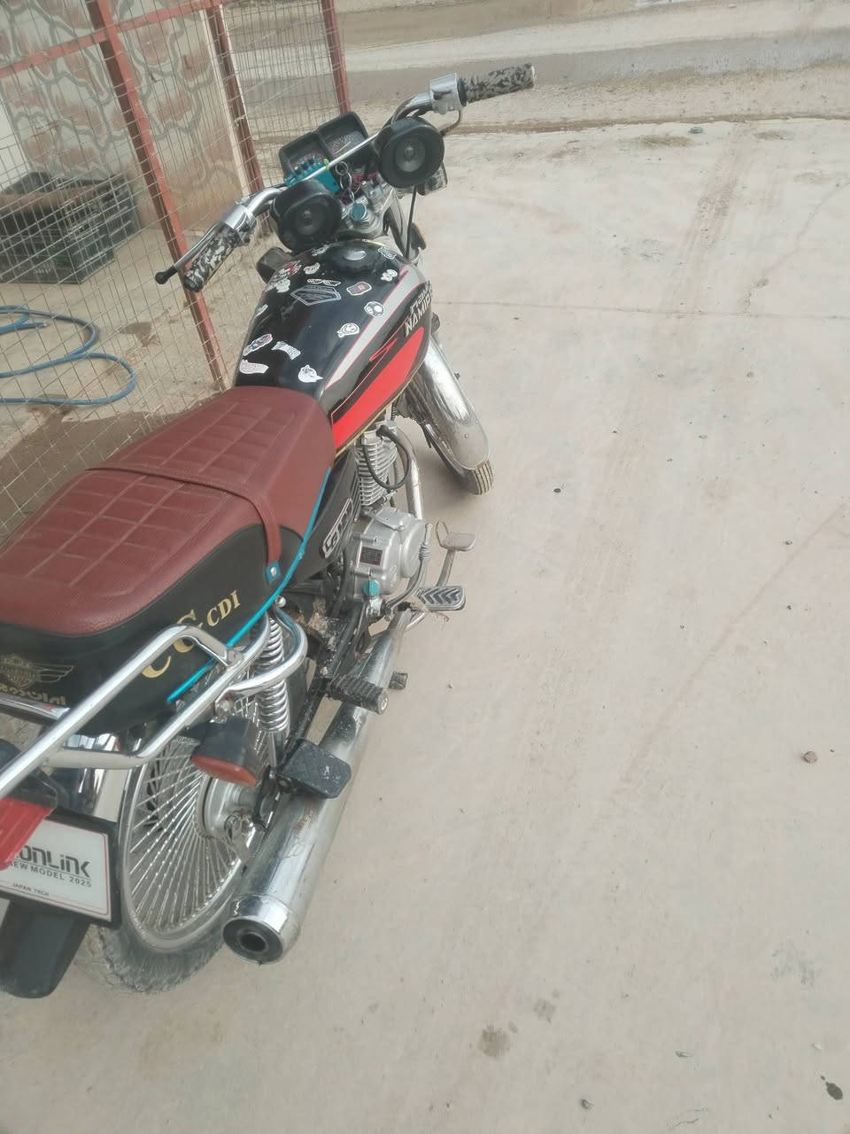 السلام عليكم البيع مطور موديل ٢٠٢١ السعر ٣٢٥وبي مجال ***********
