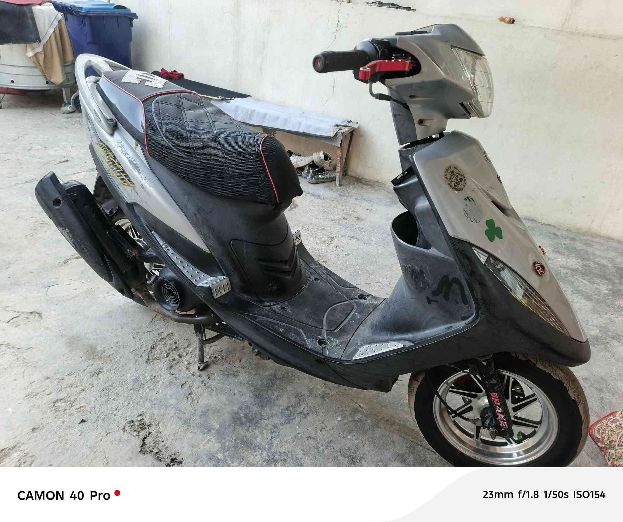 سلام عليكم دراجه ماكس عدله دراجه كلهة ختم واحد شرط ختم واحد مكينه مفتوحه امبدل بس ولفات علا ايدي الدراجه السعر 650 وبيهة مجال المكان المدائن سلمان باك رجان يلي مو شراي لا يراسلني تحياتي الكم هذه رقمي ***********
