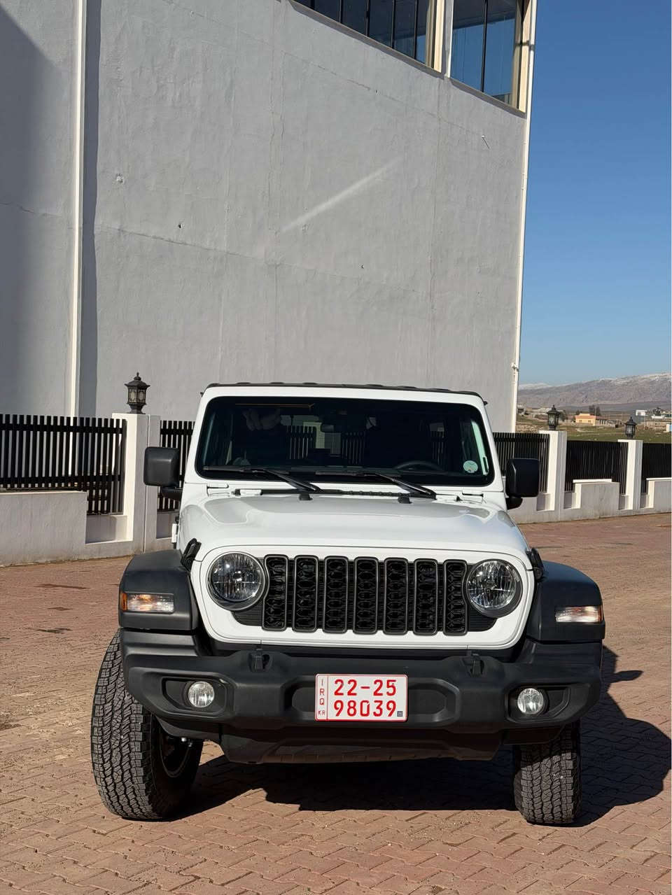 بو فروشتن
 جيب رنگلر
 موديل 2025 
 بي صبغ تةنها يةك بست PDR 
 مواصفات 4 پستن و توربو
 شاشة گةورة
 حساس
 رادار
 كشن هيتر
 ستيرن هيتر
 بصمة
 شخال
 ويل كروم
 زور مواصفاتي تر
 1700 مايل رويشتوة
 سعر 315$ و مجال
 عنوان عقرة 
رقم تلفون
 *********** Singapore
