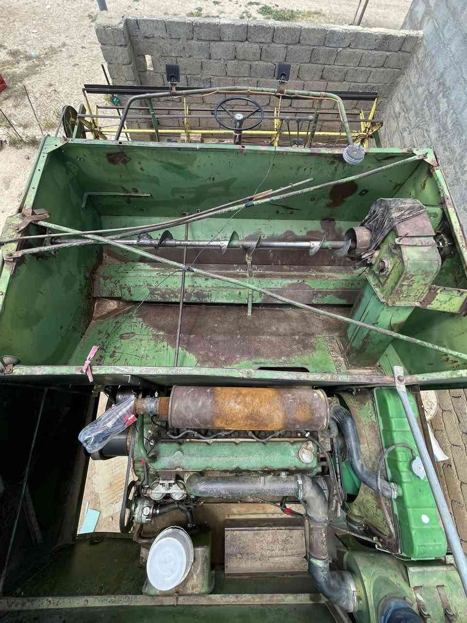 🚜✨ للبيع حاصودة جون دير الأصلية – جاهزة للعمل ✨🚜

للبيع حاصودة جون دير بحالة ممتازة، معمر كامل وجاهزة للعمل مباشرة بدون أي نقص، مناسبة لموسم حصاد القمح والشعير وتتحمل العمل الثقيل بكل قوة.

✅ جاهزة للعمل فوراً
✅ معمر كامل
✅ هيدر كامل وسليم
✅ محرك قوي وأداء ممتاز
✅ ماكينة عملية ومجربة بالميدان
✅ مناسبة للمزارعين وأصحاب المشاريع الزراعية

📍الموقع: سنجار – ناحية شمال - مجمع يرموك

💰 السعر مناسب 
📞 للاستفسار والتواصل:
***********

الماكينة فرصة ممتازة لمن يريد حاصودة قوية بسعر مناسب قبل بداية الموسم 🌾🔥

#جون_دير #حصادة #حصاد #معدات_زراعية #سنجار #قمح #شعير #للبيع #الزراعة #معدات_ثقيل

::
