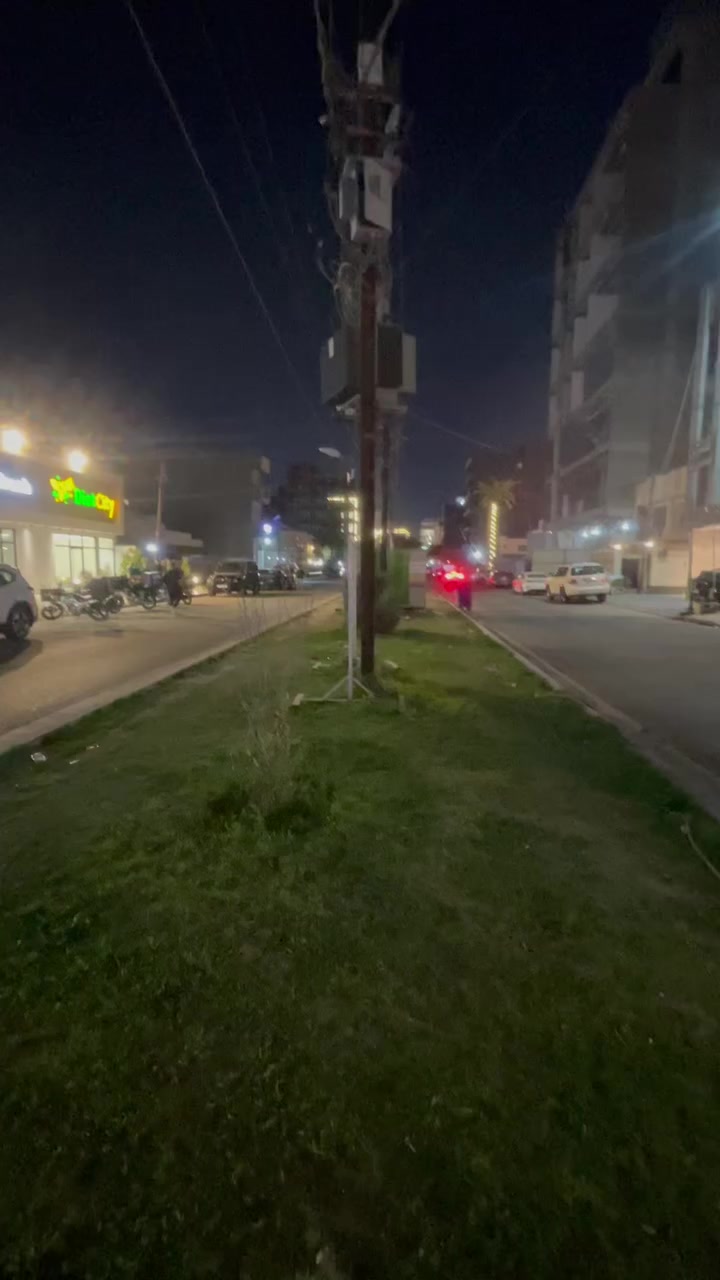 محلات وشقق تجاري للايجار المنصور الداوودي شارع السايدين 
للاستفسار*********** اتصل
