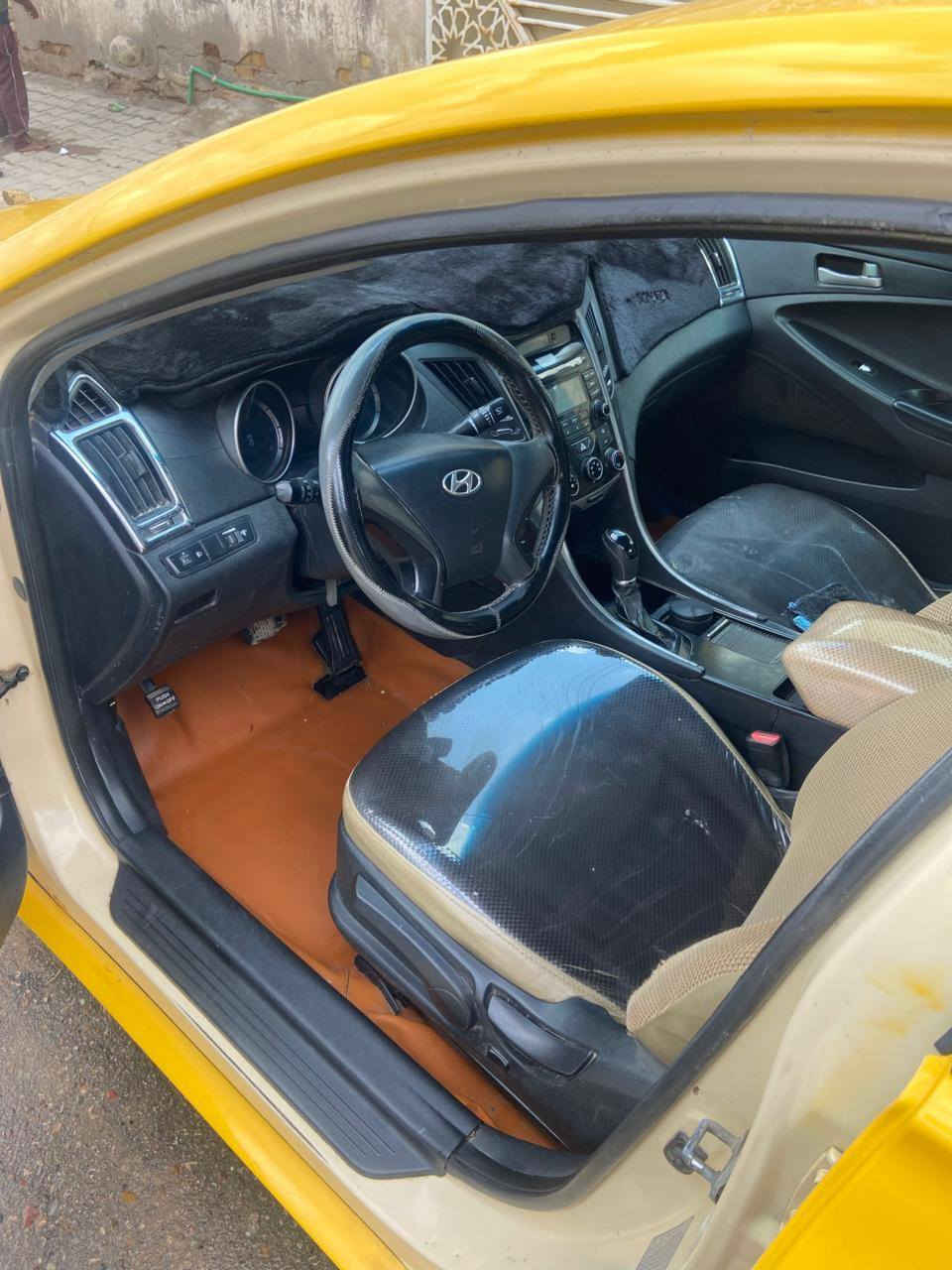 السلام عليكم سوناتا للبيع موديل 2014 رقم بغداد أنكليزي هزه جديده خط وبحث ومصفره هئيه وغرامات
السياره خليجي محرك 2400
جاهزه حداديه تخم تاير باتري
تبريد منضومه جديده
حادث السيارة فقط بنيد مبدل السياره جاهز من كل شي مكانهه ديوانيه مركز المدينه سعرهه 118 ورقه وبيهه مجال وترهم مراوس أوبتما أو سوناتا خليجي أو  وراد كوري لل أستفسار أكثر ألاتصال على الأرقام
***********
***********
