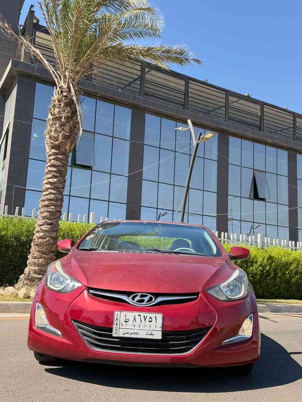 السلام عليكم الانتره ٢٠١٦ للبيع سياره وارد امريكي حادثها قطعه وحده فقط جاملغ امامي بدون دواخل ب شرط سياره نظيفه وخير من الله كير مكينه تبريد تراي كوله جديد ماشيه السياره ١٤٠ مكان السياره بغداد وتحويل ثاني  السعر ٩٤ بيها مجال بسيط ***********

