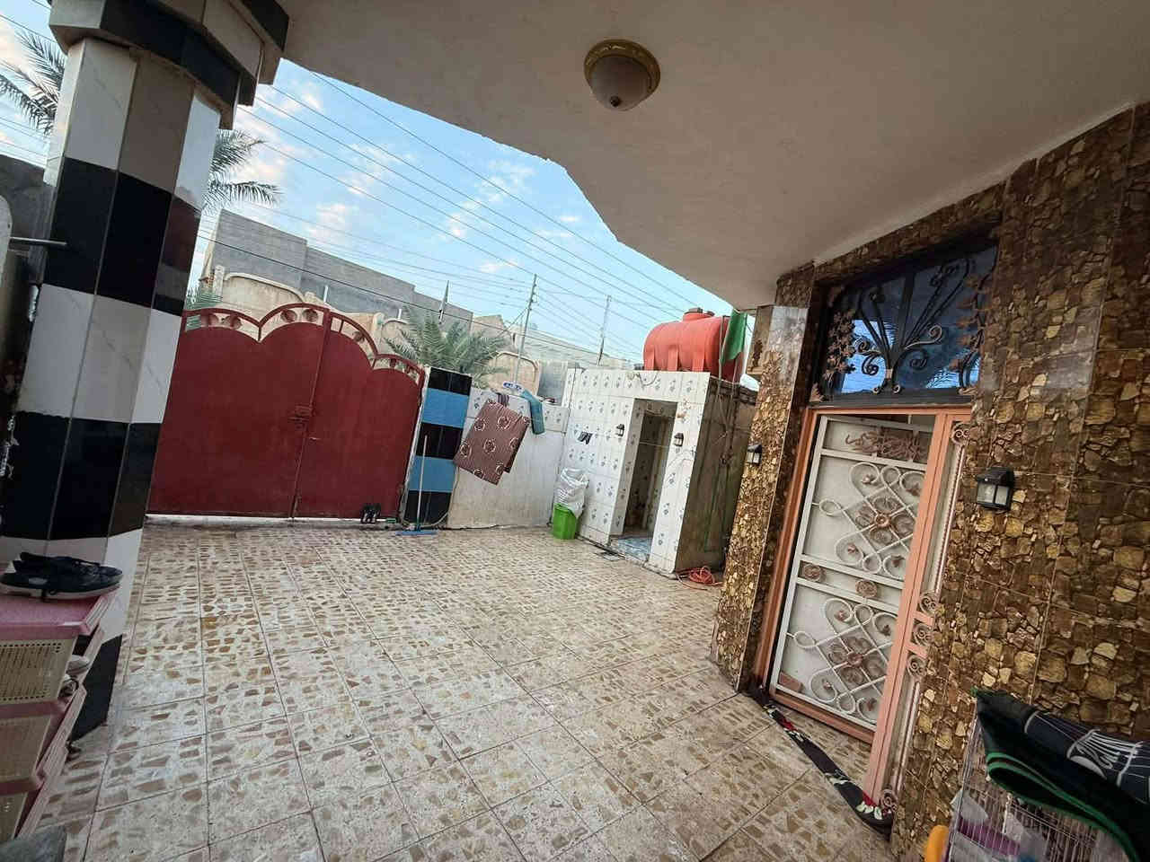 🏠 بيت للبيع

📍 الموقع: الفتاحيه قرب صيدلية البلور

📐 المساحة: 150 م

🛏 عدد الغرف: غرفة وحده 

🍽 مطبخ / صالة: ديوانيه 

صحيات : بناء 2015 جدا نظيف 

💡 الخدمات: ماء – كهرباء – مجاري

📞 للاستفسار: 

***********

***********

🔎 دليل الوساطة العقارية
