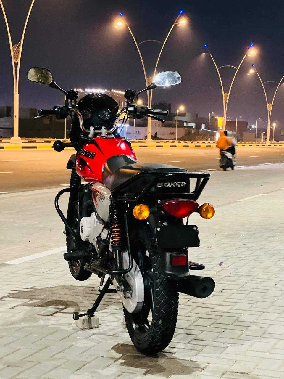 السلام عليكم دراجه بوكسر بجاج للبيع مديل 22شهر 10 سنويه ورقم بس الرقم مامستلمه الداج  حيل نضيفه ومامتعوبه مكان الدراجه البصره قبله وهاذ رقمي ***********
