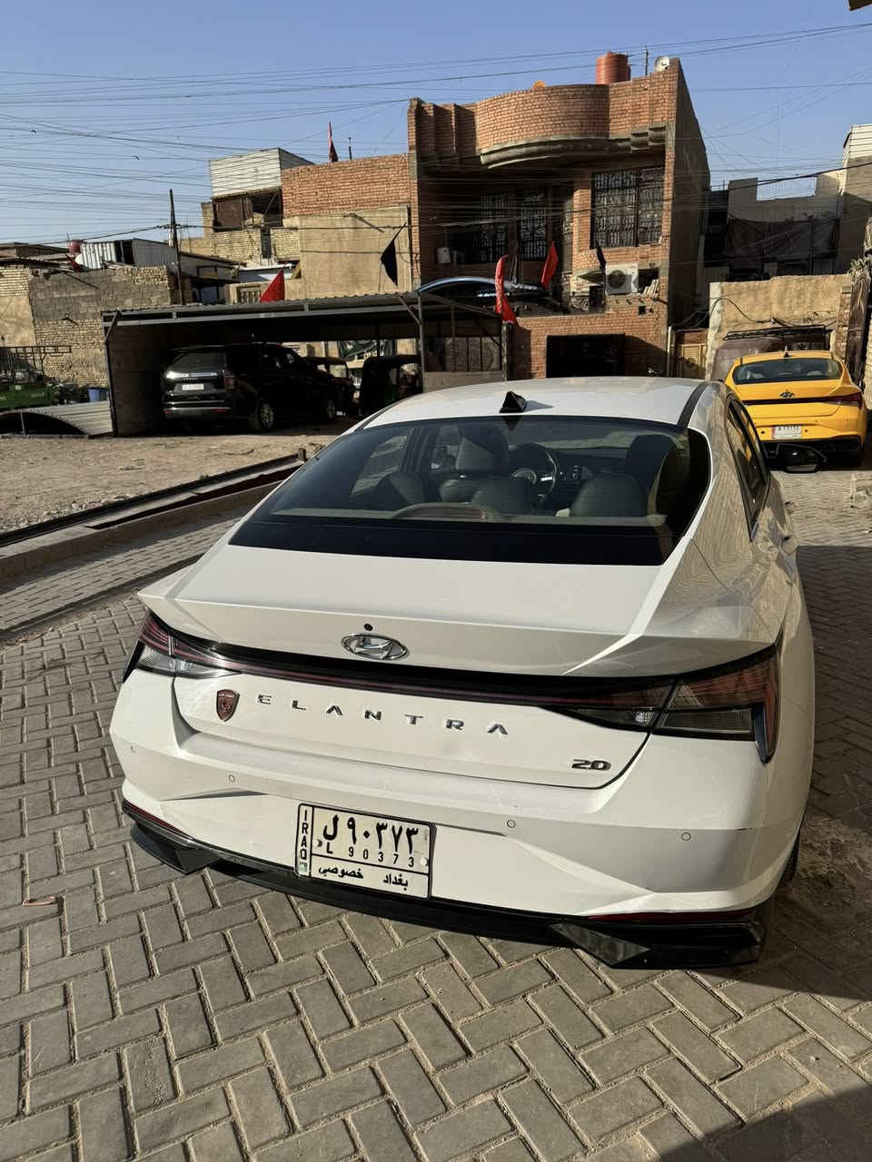 النترا 2021 خليجي
محرك 2000 دوش ماشية 60000كم
كير ومكينة مكفولات 
سيارة ب اسمي تحويل ثاني يوم 
سيارة مفولة 
السعر 165$
***********
