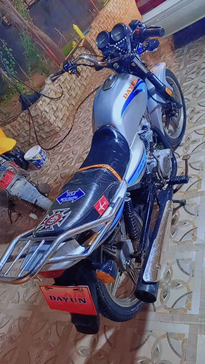 السلام عليكم دراجه دايون عظم للبيع اوراق اصولي موديل 20 السعر 900 كربلاء الحولي الرقم***********
