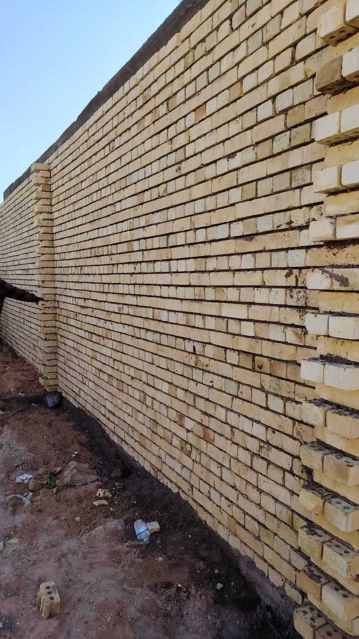 السلام عليكم يوجد خلفه بناء شغل يرضي الله اولئ  شغل نجف   رقم واتساب ***********
