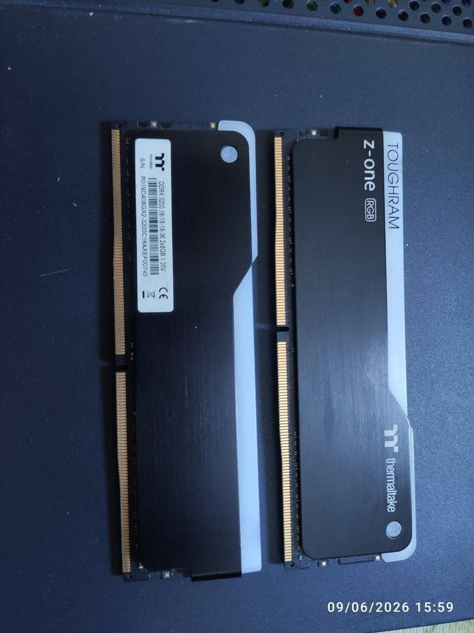 السلام عليكم شباب مجموعة غراض للبيع
رامات 2*8 DDR4سرعتهن3200RGB اب100

مذر بورد asasبرايم B350m-k+معالج كومبو رايزن7 1700اب سعر130
M.2,265...40جيل ثالث بسعر

SSD--320--غيغا اب 15
4اربع مراوحRGBسعر20

كارت شاشه RX580 8Gيشتغلن المراوح بس صوره ما يعرض مادري ليش ابيع اب 55 

كيس قديم من ايسر بس نضافه فول ب15

مبرد المعالج الستوك من AMDب15

وشكراً رقمي***********
