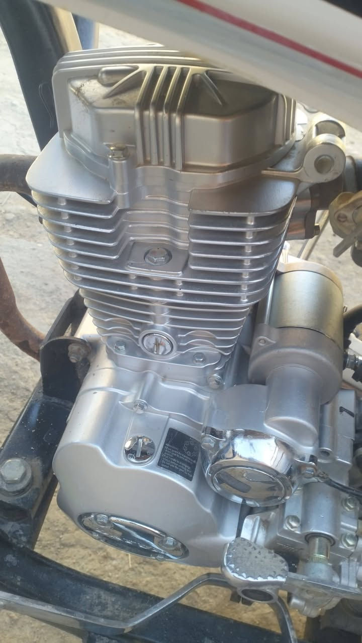 سلام عليكم ستوته للبيع موديل 17 دراجه نضيفه وراق كرار مكان ناصريه مركز سعر واحد ونص بيه مجال حق جيه ***********
