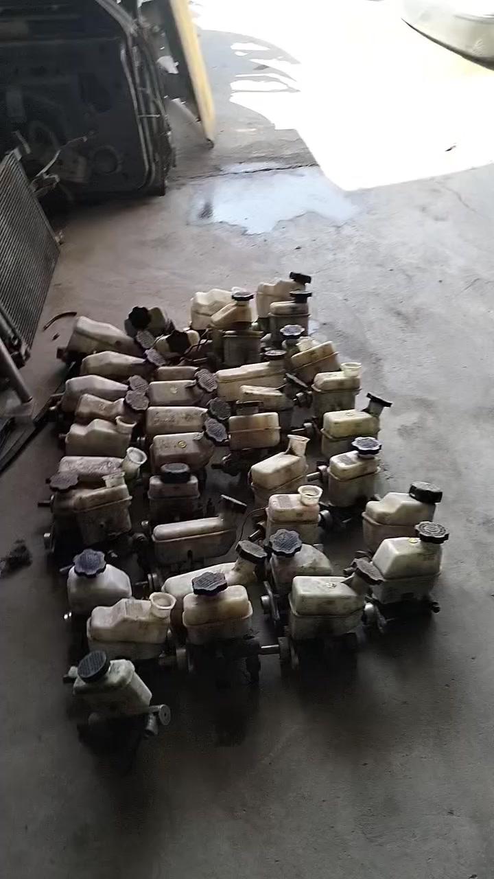 عنابير بريك جميع السيارات الكوريه سوناتا قديم وحديث النترا قديم وحديث اكسنت فورتي ريو 
العنوان ديالى بعقوبة الصناعه الثانيه قرب جسر الرازي 
للاستفسار الاتصال على الارقام 
***********
***********
