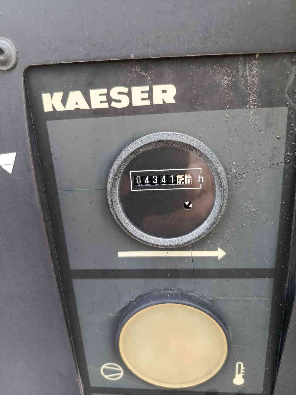 كبريسر كيسر حجم كبير 122المكان البصره ساعات العمل 400ساعه التصال ***********
