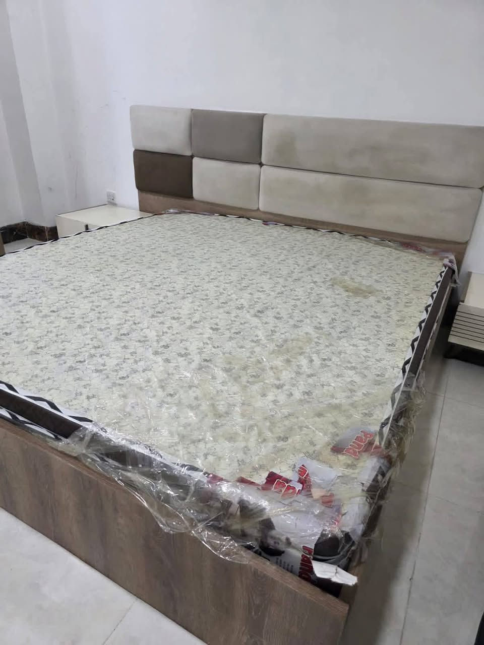 غرفه نوم مستعمل في أربيل
التواصل على الرقم ***********
شارع 40
5 قطع
