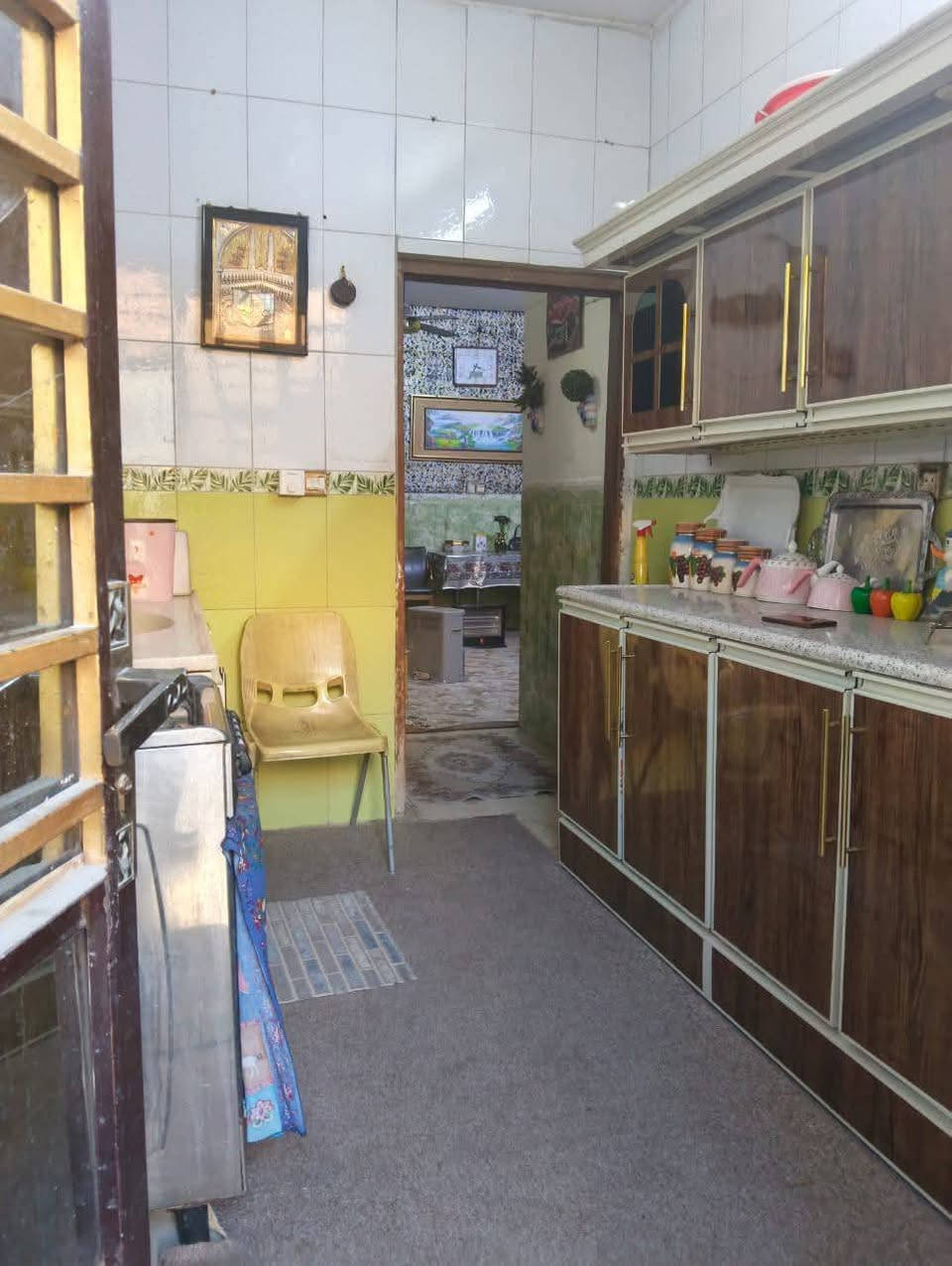 مساحه 75 متر طابو ملك صرف 

يحتوي علا صاله مطبخ  بل وجه هول داخلي كبير
وفوك غرفتين نوم 
العنوان منطقت الشرطه الخامسه  حي التراث 
سعره 120 وبي ***********مكتب الغديرابوصكر
