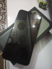 ايفون ١١ برو ماكس • ذاكرة ٦٠ • مبدل شاشة
