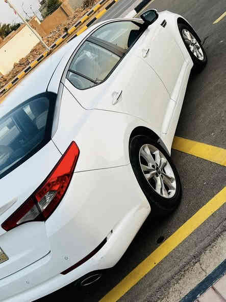 كيا اوبتما مؤديل 2014 رقم واسط مكينة 2000 كفاله عامه بارد بسيط فقط فول مواصفات عدى البصمة والبانوراما يدات نيكل داخل وخارج مثبت سرعه ايكو تقليل صرف الوقود شاشة تبريد حساس خلفي  
السياره عليه ادامه كامله جاهزه من كلشي السعر 145 وبيه مجال مكان سياره كوت / شيخ سعد الاستفسار انتصال ع ***********
