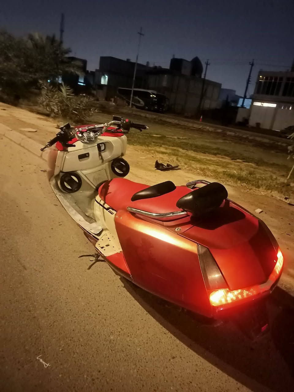 سلام عليكم ماكسام للبيع دراجه كهربائيه 100% على بلادي تخم طائرات جديد سيستم سماعات وجهاز مال سياره شادلها للسماعات دراجه تخبل ماكينه ما مجفته لا بخار ولا تنقيص صالنصه رياضيه كابريته 100 على 100 وتجي تفحص وتاخذ مكان نجف سعر 750 اتصال ***********
