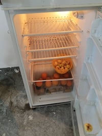 ثلاجه مستعملة • صناعة كورية • شغال كامل
