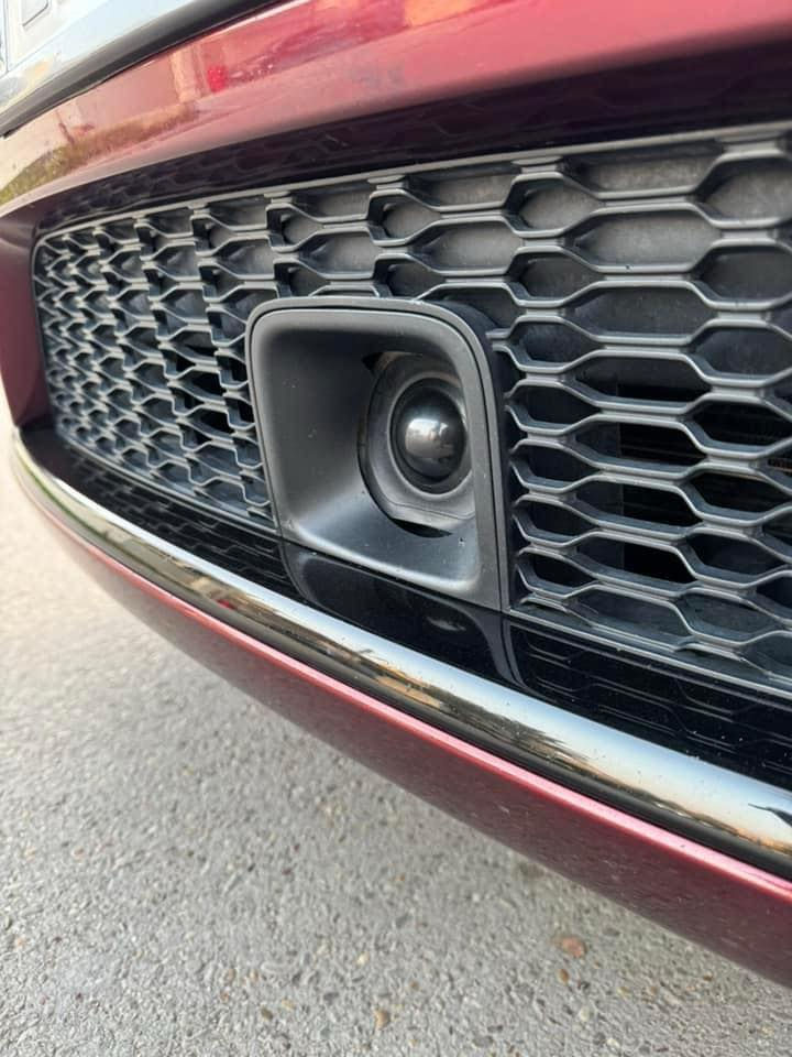 سلام عليكم 
جيب كراند شيروكي فئة ال  S اس ( خـليـجـي ) ام رادار 
‏‎موديل 2022  فول مواصفات وكالة هارلم ام ضمان 
المحرك : V6.  3.6L ‎  
 السياره اخت زيرو 
رقم اربيل الجديد بسمي تحويل ثاني يوم  ؟
سياره مكفوله من الصبغ و التبديل و البارد 
‏‎ ماشيه  12 الف كيلو متر حقيقي شرط فحص 
سياره جديده جدا ارضيات الشركه بل جيس 
سياره جديده استخدم شخصي و قليل 
‏‎ السيارة وكالة  داخل احمر بلادي المرغوب 📍❤️
لون ابيض سياره جديده بمعنى الكلمه 
‏‎* المواصفات :
‏‎*رادار امامي وجانبي 
‏‎* نقطة عمياء .
‏‎*داخل جلد 
‏‎* دفع رباعي 4x4 . 
‏‎* فرش المقاعد من الجلد . 
‏‎*صفي المقاعد الأمامية كهربائية .
‏‎* ذاكرة لحفظ وضعيات الجلوس . 
‏‎* صفي المقاعد الأمامية مع تدفئة . 
‏‎* صف المقاعد الخلفية مع تدفئة . 
‏‎* ويل قياس 20 انج .
‏‎* مقود السائق كهربائي . 
‏‎* تدفئة ستيرن . 
‏‎* سقف بانوراما .
‏‎* شاشه كبيرة 8.4 انج .
‏‎* نظام الملاحة (GPS) . 
‏‎* نظام خاص للطرق الوعرة . 
‏‎* مصابيح امامية زنون . 
‏‎* المصابيح الأمامية مع LED لايت . 
‏‎* كشافات ضباب بروجكتر زنون . 
‏‎* تشغيل عن بعد .
‏‎* صندوق كهربائي .
‏‎*  حساسات أمامية . 
‏‎*  حساسات خلفية .
‏‎* كاميرا خلفية .
‏‎* بخاخ ماء لتنظيف المصابيح الامامية .
‏‎* مرايا بخاصية التعتيم الذاتي . 
‏‎* مرايا جانبية قابلة للطي . 
‏‎* بلوتوث تلفون . 
‏‎* محدد سرعة . 
‏‎* نظام تشغيل واطفاء اوتماتيكي للمحرك للتوفير من صرف الوقود . ( Auto Start System ) .
‏‎* نظام بريك اوتماتيكي ( Auto Break System ) .
السعر 390 ورقه 💲 و بيهه مجال 
و ماكو بهيج سعر شوف السوك 
‏‎للاستفسار اكثر  *********** 
مكاني بغداد 
بيع او مراوس حسب قناعه
