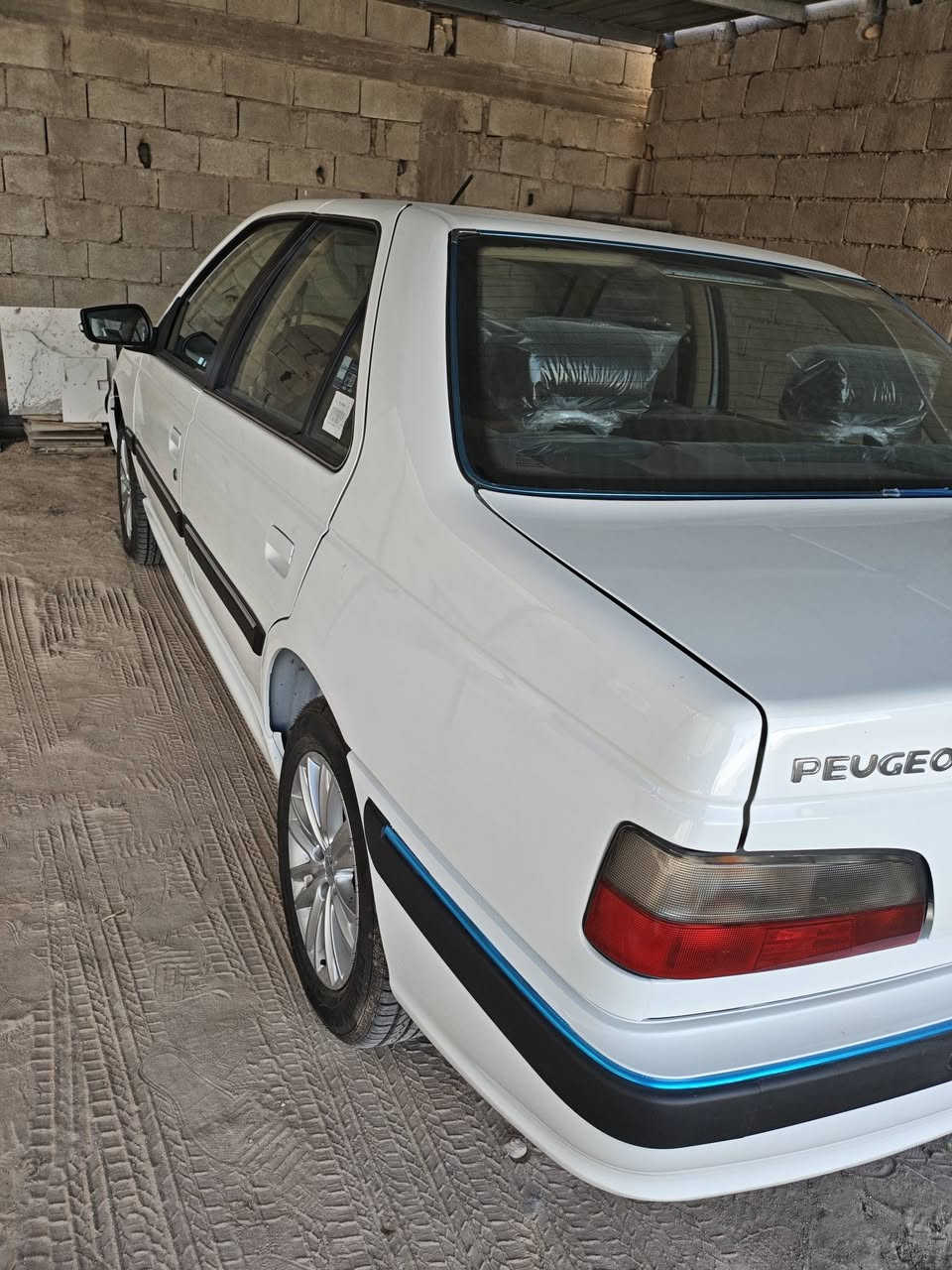 السلام عليكم بيجو بارس 25 ماشي 1000 حره باسمي الرقم 500 على المشتري بصره كفاله عامه *********** المكان ابو الخصيب السعر 90
