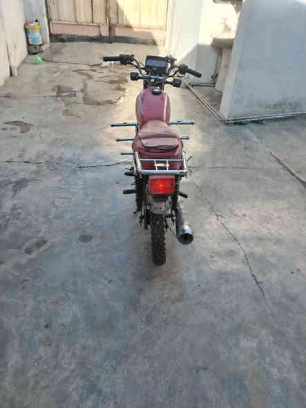 السلام عليكم اخوان عندي دراجه للبيع الراتب به نواقص بسيطه المكان ديالى شهربان السعر   السعر 275 وبي مجال بسيط ***********

