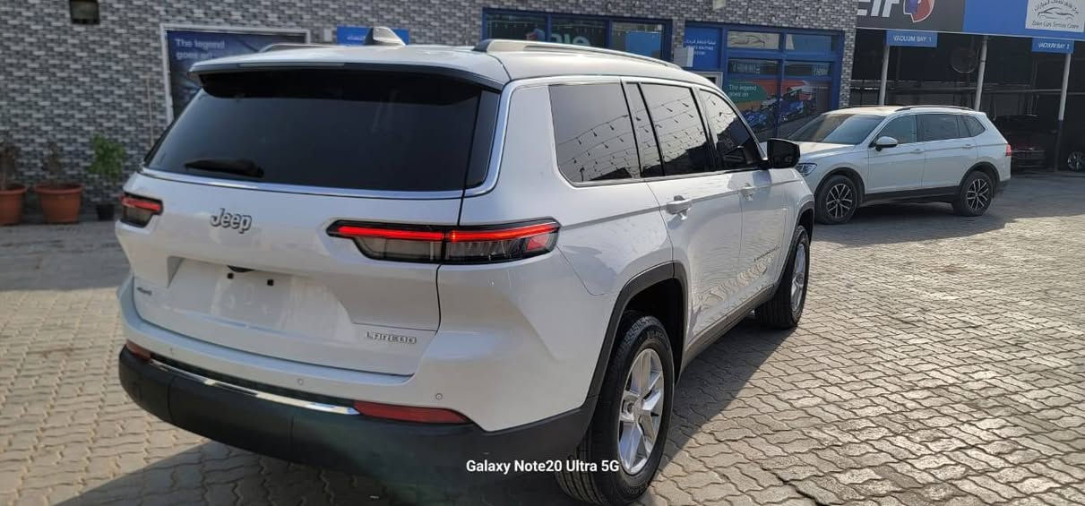 لاريدو
7 راكب 
مواصفات موضحه بالصور
داخل تغليف 🎁 
بدون قطره صبغ 

مكفول من غرق 

ماشي 5 الف 
سيارة كارتون كفاله من صبغ
فقط شباك دعاميه 
تستلم وكاله مطلقه 
بيع مستعجل.                     السعر 315$

داخل كتاب شهداء بصره 
مرقم وكامل لوحات 
وكاله عامه باسم المشتري 
ستفسار على رقام ***********
                                                  
***********
