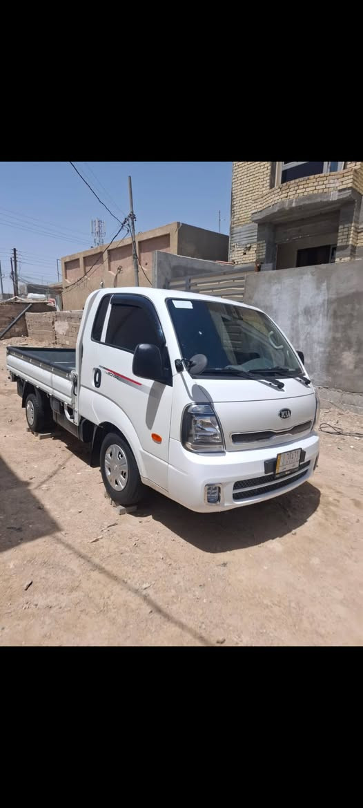 سلام عليكم كيه مسكر البيع مديل 2020 رقم بابل فول مواصفات ماشيه 95 الف السياره جديده كفالة عامة حتى من الشخط السعر 150 بيها مجال العنوان البصرة اتصل على الرقم *********** اخوان انا مكلف بنشر
