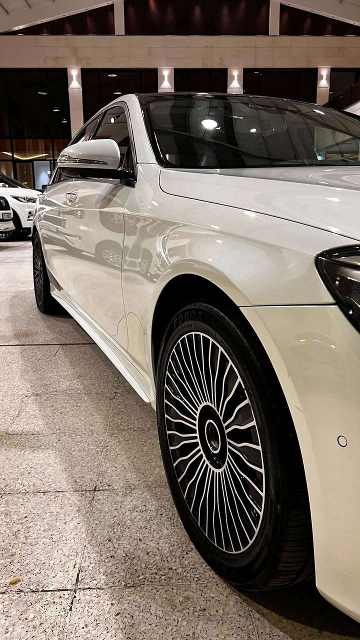 السلام عليكم
مارسدس s500

مكفوله كفاله عامه 

موديل ٢٠١٥ 

ماشيه ٩٤

سونارها مرفق بل منشور 

السياره كامله او جديده 

السعرر /٤٠.٠٠٠ اربع شدات 

الرقم ***********
