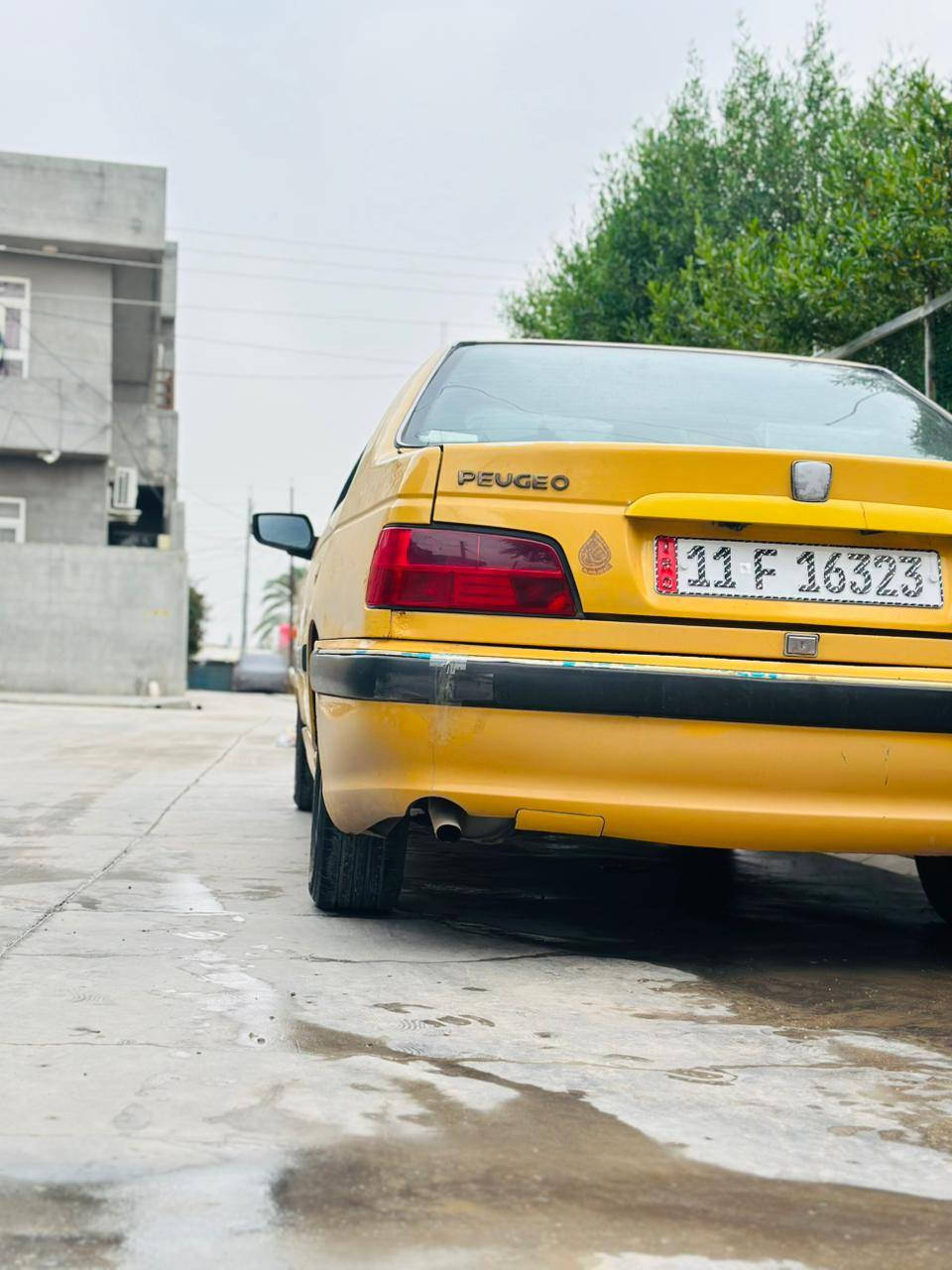 سلام عليكم / بيجو بارص 15 للبيع سياره نضيفه بدون اي ضربه سنويه ورقم جديد لحد 30 صدر امامي خلفي جديد تايرات باتري جديد سياره للبيع فقط سعر 48 وبي مجال. ***********
