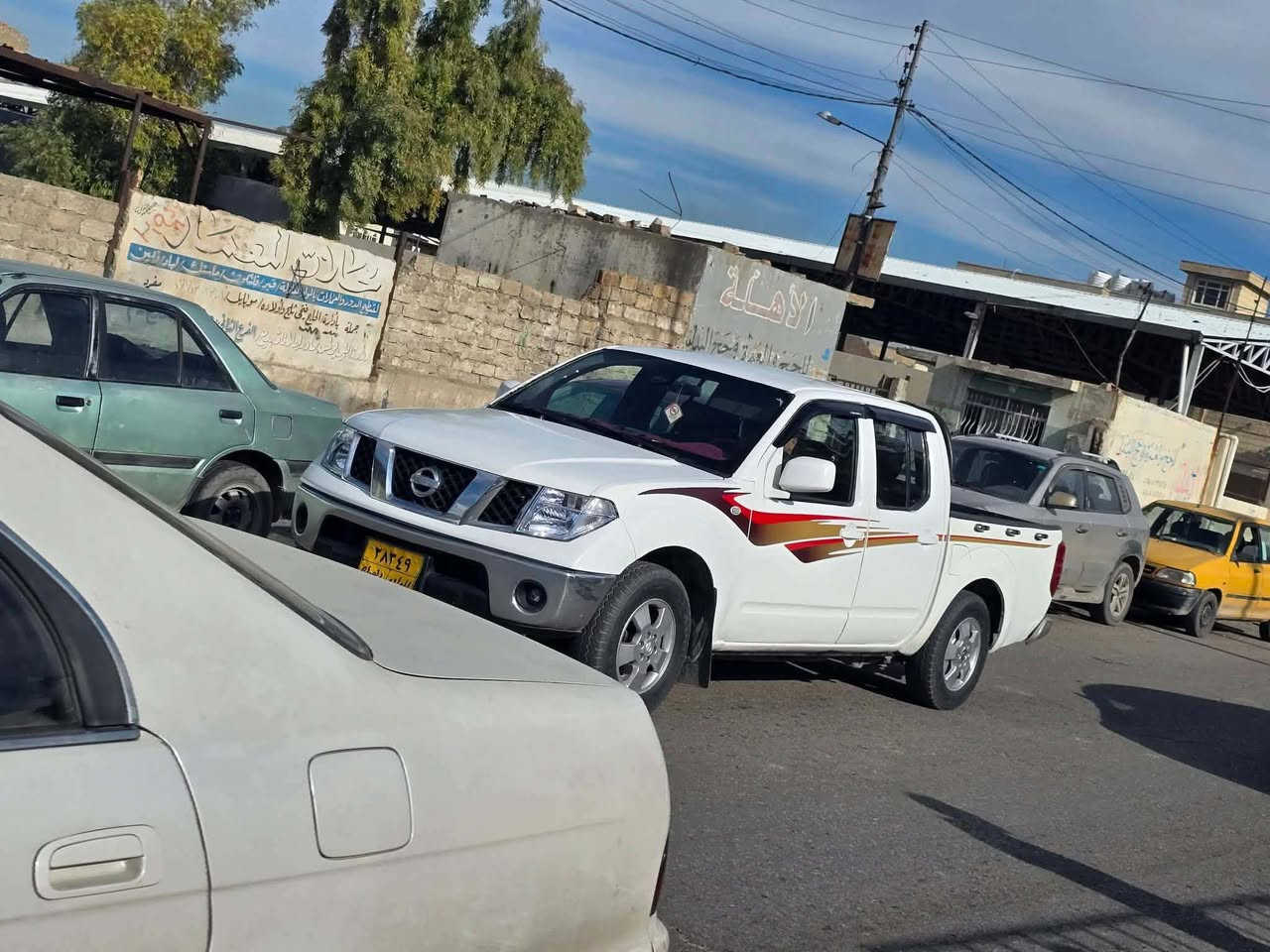 بيكم نيفاره رقم دهوك موديل 2010مصبوق عام بيكم كلش نضيف وحلو علي قرامات 600الف المكان الموصل رقم السعر 75وبيها مجال الطيبين الشراي يتصل ***********الرقم بي واتساب خابر وتدلل
