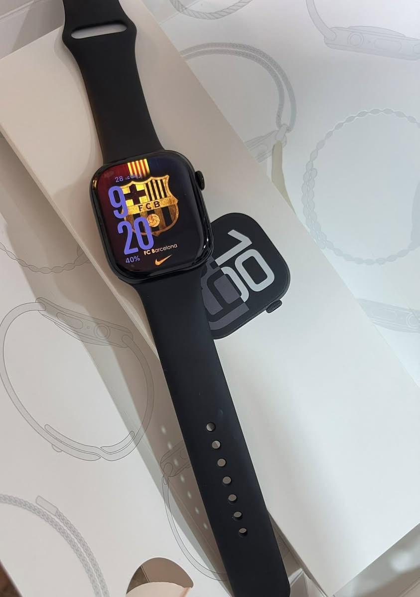 السلام عليكم
Apple Watch 10 Series

اللون الأسود - الحجم الأكبر 46 mm
نسخة الشرق الأوسط 
نظافة 100‎%‎ ولا شخط 
البطارية 98‎%‎

السعر 385،000 دينار 💸 

مكاني البصرة-الجمعيات والتواصل على الخاص


**إذا كنت صاحب هذا الإعلان وتريد حذفه لأي سبب، رجاءا أرسل رسالة إلى الدعم الفني**