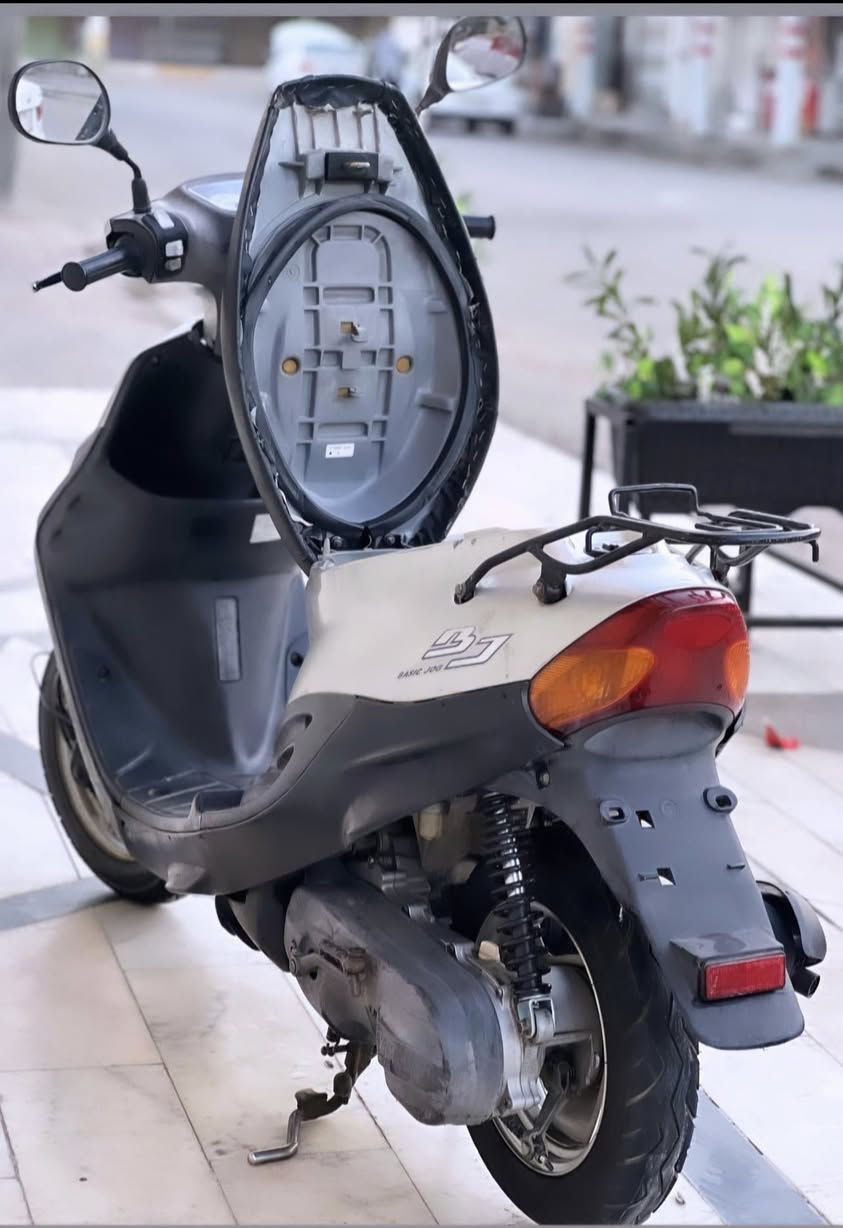 السلام عليكم 
للبيع بيجي خطين فحل حاويه برغي مامفتوح بيها شرط الفحص كلوب مامبدل بيها شرط وكاله وشرط فحل طالعه من المعرض صالها شهرين وصلها موجود مال حاويه وكتلوك اليابان موجود مكاني ناصريه مركز الشراي يتصل  ***********
