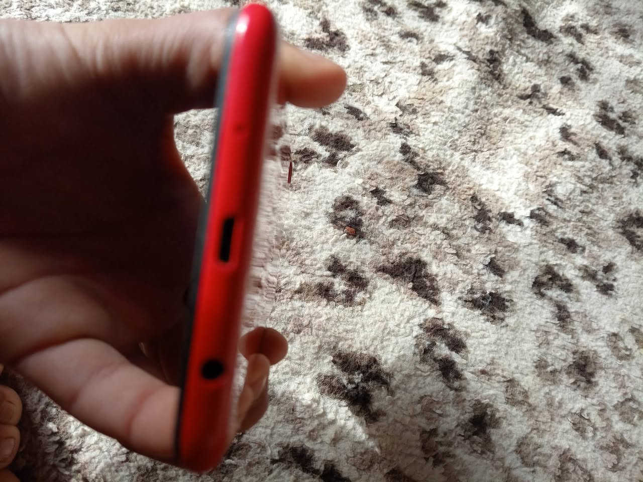 سلام عليكم A10عادي للبيع الشاشه كسوره بس شقال السعر ٢٥ الف قفل قفل للاستفسار عله الرقم ***********
