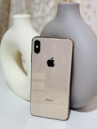 ايفون اكس ماكس  ذاكرة 64للبيع فقط مبدل شاشة 3 خيارات فيس ايدي متوقف  ب...