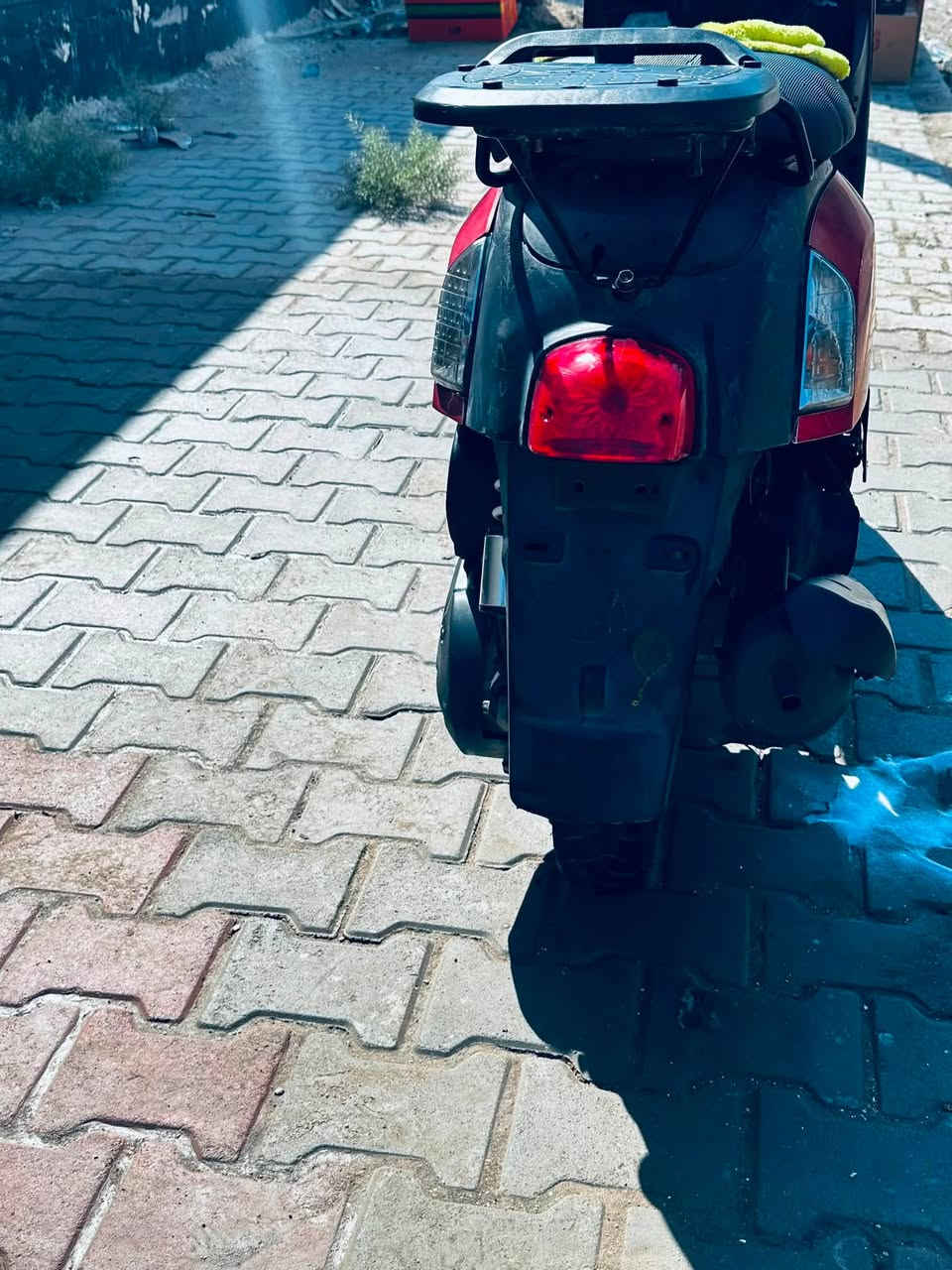 سلام عليكم دراجه بوليس نوزل شاشه صفيره كهربائيه كله شغاله مكينه مبدل  ولفات بيه بس دراجه خير من الله السعر 450وبيه مجال بسيط المكان بابل المسيب سده الهنديه الهاتف ***********
