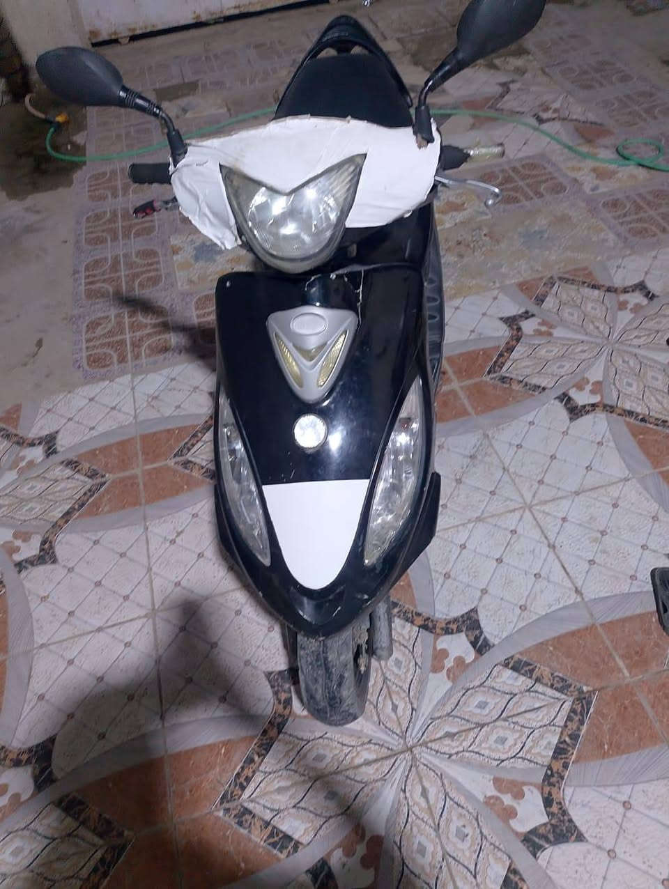 مكلف بالنشر دراجه كامكو البيع موديل 2013 دراجه خير من الله مفتوحه  ب 550 وبيه مجال تفاصيل اتصل عل رقم وبيك خير ودالل***********
