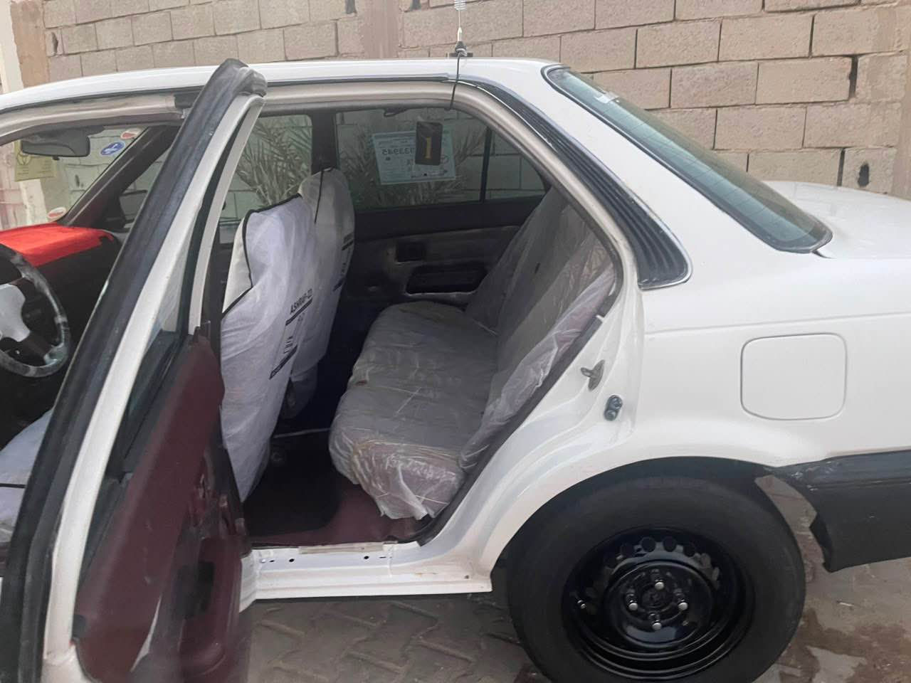 سلام عليكم كورلا للبيع السيارة تعمير جديد كلشي بيها جديد مكينه وكير يشلعن التبليط تخم تايرات جديد حدادية جديدة سستم كامل مبدل كلشي بيها شغال حتى التبريد باقي بس ربط مكلف بالنشر مكان ابو الخصيب الحي العسكري للاستفسار اتصل على رقم راعيها (( +964 770 567 2853)) سعرها 45 وبيها مجال السيارة شرط التحويل ماتحول لاتخابر ولا تراسل ابو الخصيب, البصرة
