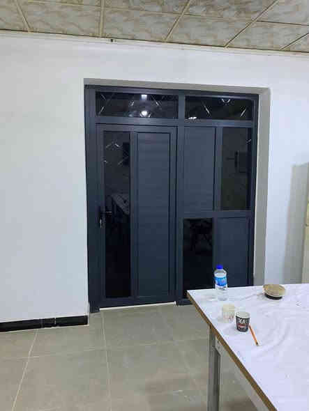 ابواب وشبابيك pvc تركي الاصلي (الضمان مفتوح)
ملاحظة مهمه ( محشي حديد كامل شرط ) واذا تريد جام هم نشتغل جام يعني متحير تثبت الشبابيك ويثبت الجام وياها
عازل صوت والماء والاتربه
والاسعار مناسبة جدآ جدآ تبدأ الابواب الابيض من سعر ((125))الف
والامتار من سعر ((38 الف ))للمتر مربع  الابيض واذا مع الجام 48الف
والالوان اسعارها 55 الف 
محجر درج (بجميع الانواع والموديلات)

موقعنا (تقاطع القدس)
الاسعار تشمل النقل والتثبيت
الاتصال + واتساب
***********
