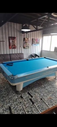 ميوزه بليارد عدد 3 للبيع . ميز اليلن مستخدم سنه ولباقي مستخدم نضيف جدا...