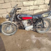 دراجه للبيع سعرها200 وبيها مجال شغاله مابيها شي مكاني بيجي 07849692250...