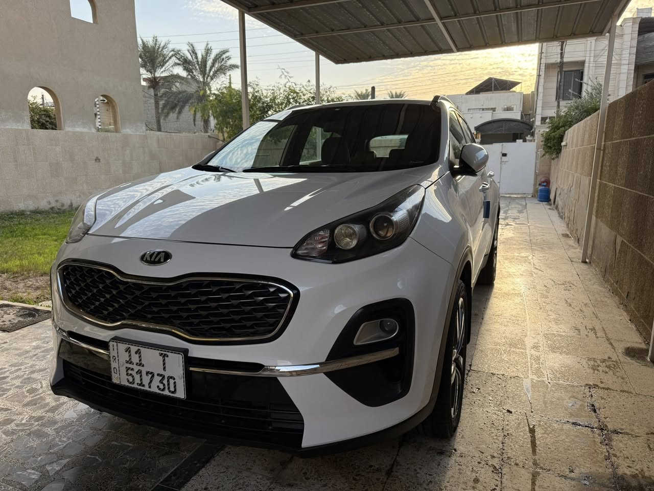 للبيع كيا سبورتج خليجي موديل ٢٠٢١ مكفولة من الصبغ فقط بارد
مواصفات عادية شاشة كامره حساسات تبريد قطعتين تحكمات اسبير منازل 

ماشيه ٤١٠٠٠ ألف 

بأسمي سنوية وهزة وأرقام جديدة  

تايرات قبل شهر بدلته جدد

السعر ٢٠٨$

مكان بغداد العامرية

للاستفسار ***********
