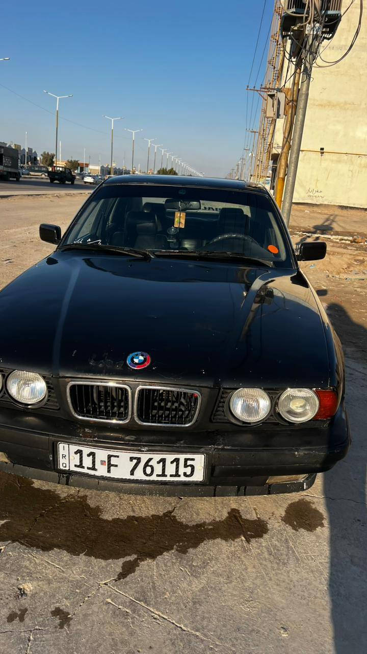 بي ام دبليو 535 موديل 1992 مصبوغه عام بسمي رقم بغداد السعر ٥٥$ وبيها مجال مكاني الأنبار الفلوجه ***********
*********** اتصل وبيك خير وادلل
