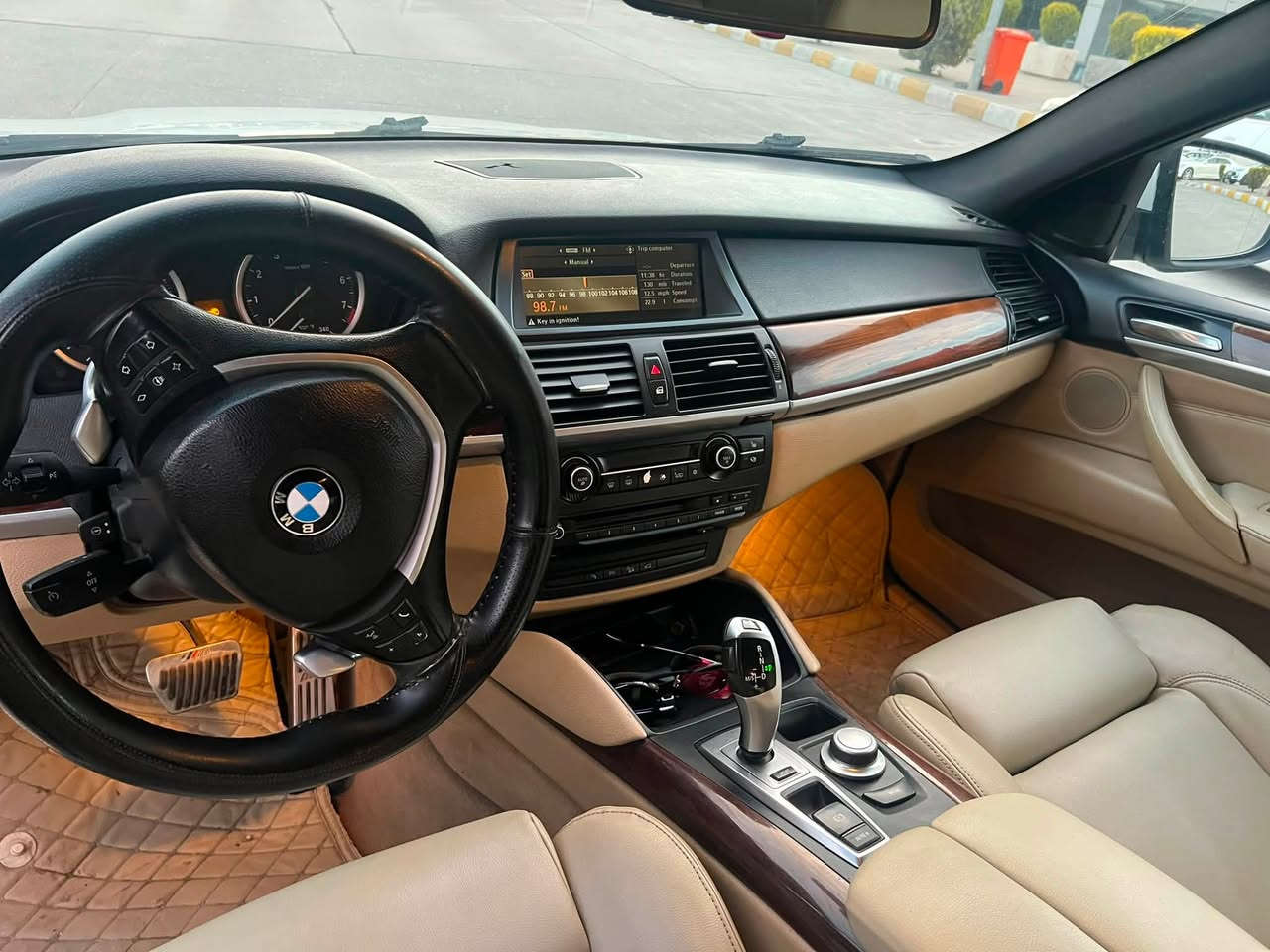Bmw x6 2008
6 سلندر بانزين
***********
