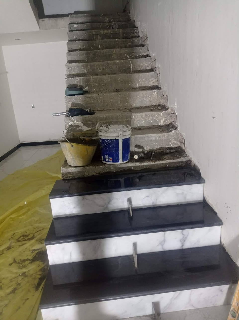 خلفه مصري لتطبيق جميع انواع السيرميك والبورسلين *********** والكاشى والمرمر والبيات
شغل درجه اوله عاليزر
