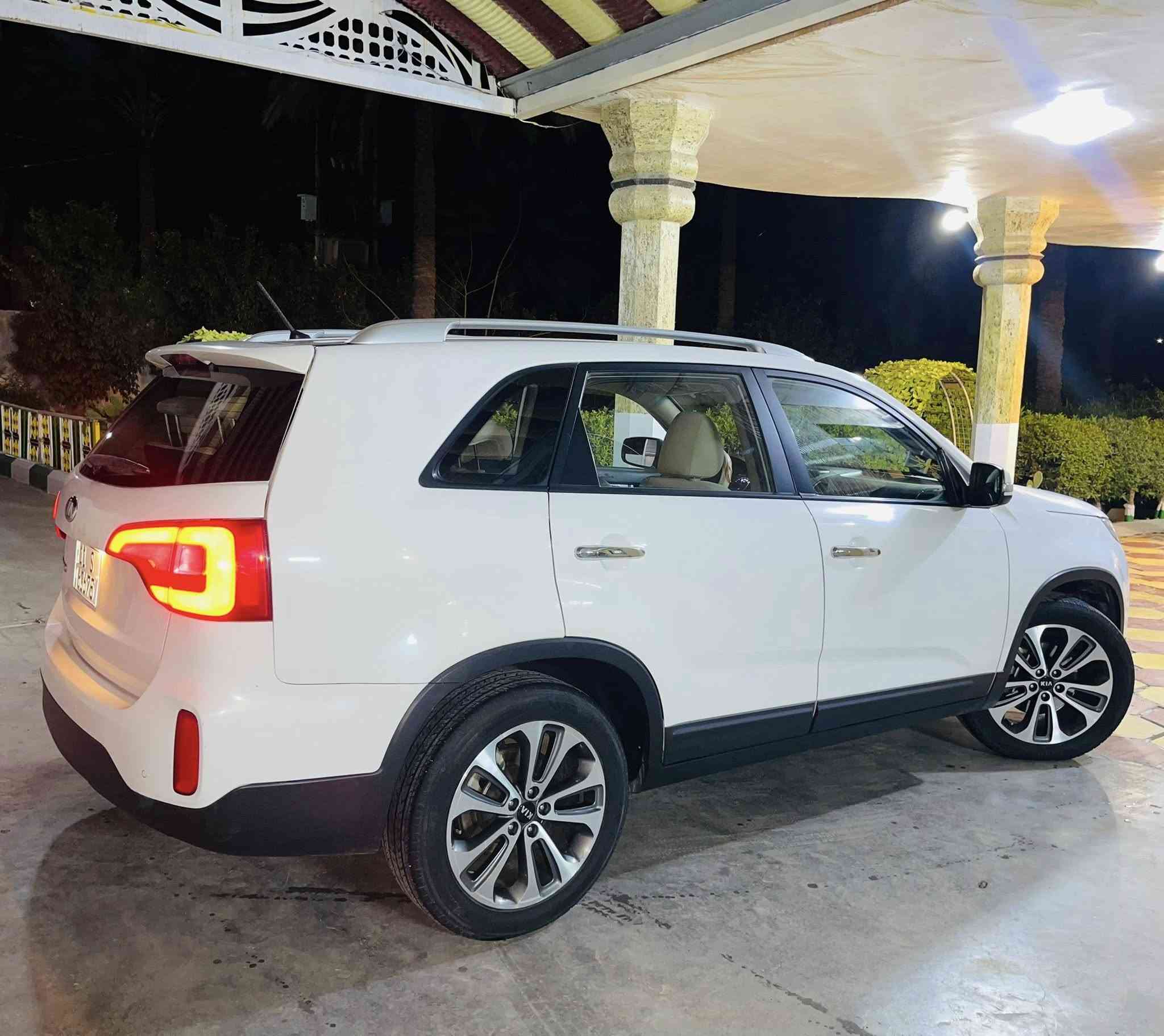 سورنتو 2013خليجي
مكفوله من الصبغ والبارد 

محرك 2400دوش 

سياره جديده وبدون اي نقص 

رقم بغداد بسمي 

مواصفات واضحه بالصور  ماشيه 157

السعر 165
            سياره موجوده بالصويره 
***********
