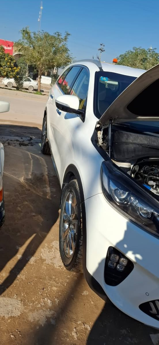 السلام عليكم سورنتو ٢٠٢٠ للبيع السيارة فقط بيه حالوب والباقي كفالة ماشية ٧٣.الف وقابل للزيادة السياره بسمي سنويته لل٢٠٣٠موصفاته 
كشنين كهرباء وجنطة كهرباء واريل نڤكيشن
مكانه النجف الاشرف 
سعر ٢٤٥ وبيه مجال 
***********
