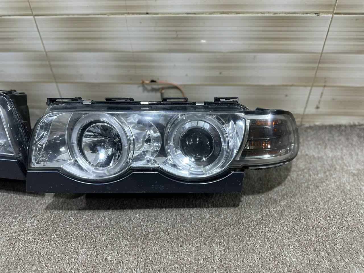 سلام عليكم من رخصه لادمن لايتات كاسحه مديل 2001او 2000 
عدسات سكن اسوارات 
حاويه مال كصه الاماني بلاديات 
مكاني نجف كوفه 250 وبيهن مجال 
*********** 
***********
