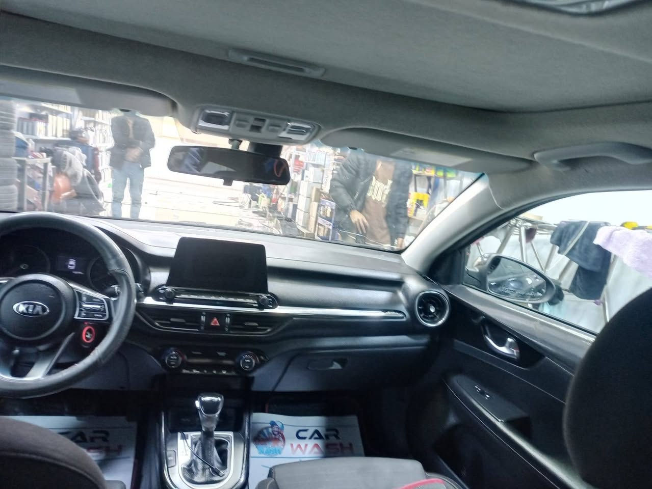 السلام عليكم اخوان كية فورتي موديل 19 مكينه 2000 دوش وكير ايتي السياره بدون دواخل لاشاصي فأت S فتح تحكمات قياده ذاتيه فول عدا البصمه السعر135وبيه مجال
الرقم ***********
