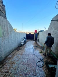 للإيجار ٧٥ متر الموقع / حي التجار قرب نادي العربي على شارع العام   يحت...