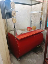 عربانة للبيع لسعر 250الف وبيها مجال  لتواصل على لرقم أو لخاص 077665109...